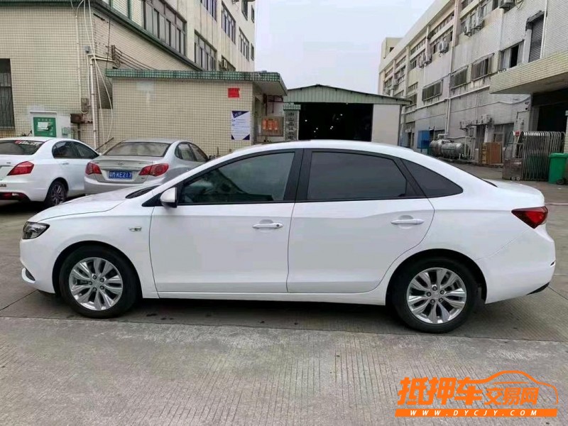 中山21年别克英朗3