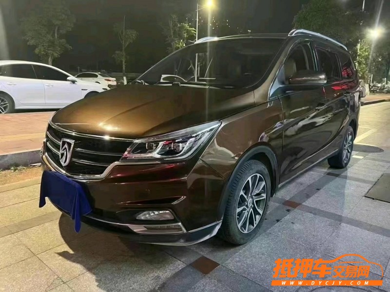 廈門18年寶駿7301