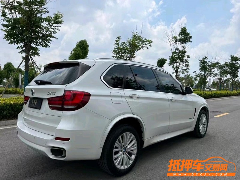 盐城14年宝马X59