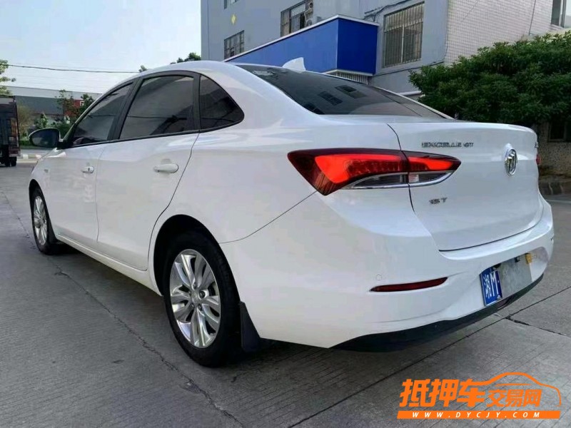 中山19年别克英朗5