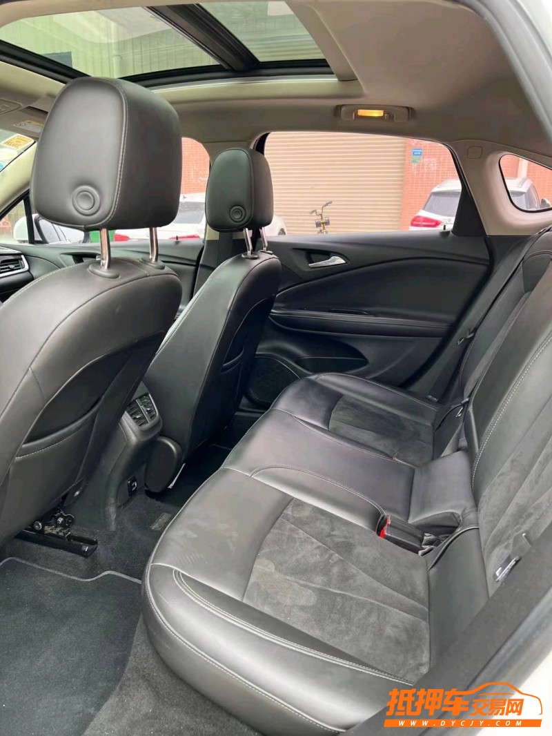 东莞18年别克威朗5