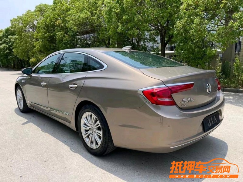 盐城17年别克君越9