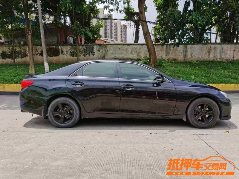 东莞12年丰田锐志5