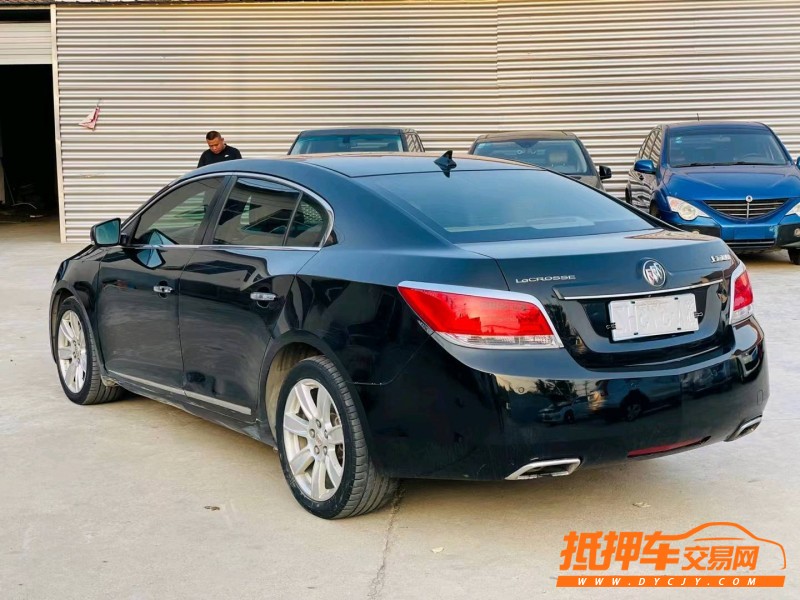 徐州12年别克君越2