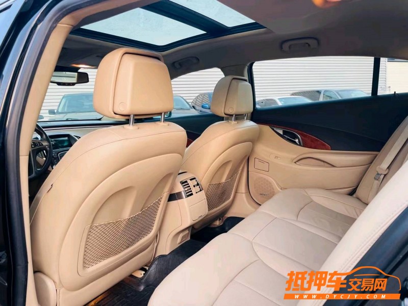 徐州12年别克君越7