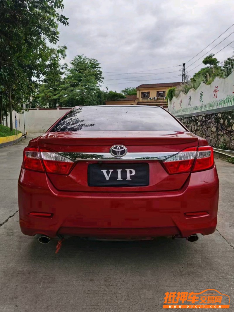 东莞13年丰田凯美瑞9