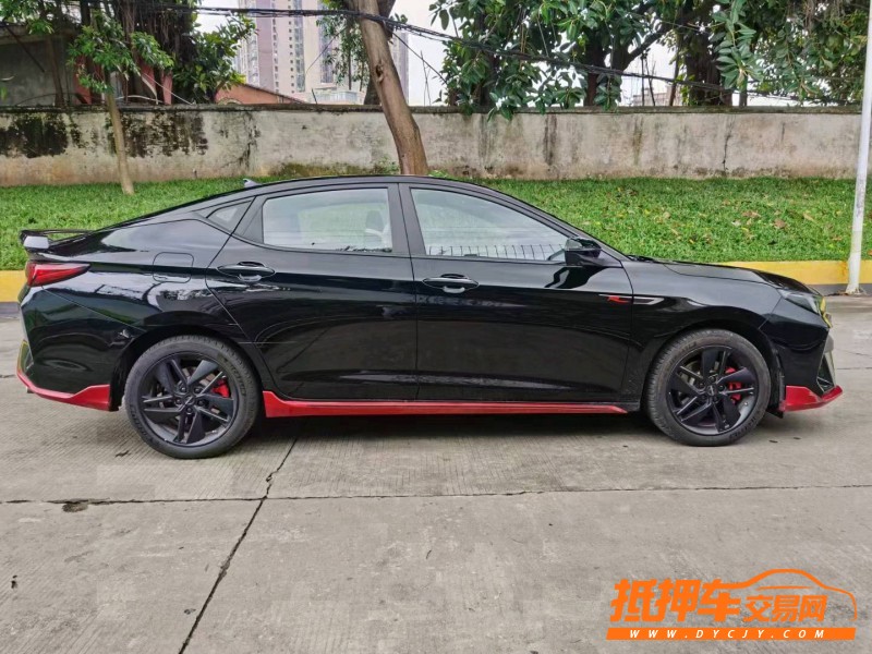 东莞21年江淮思皓矅4
