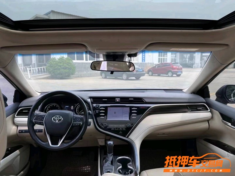 潍坊18年丰田凯美瑞4