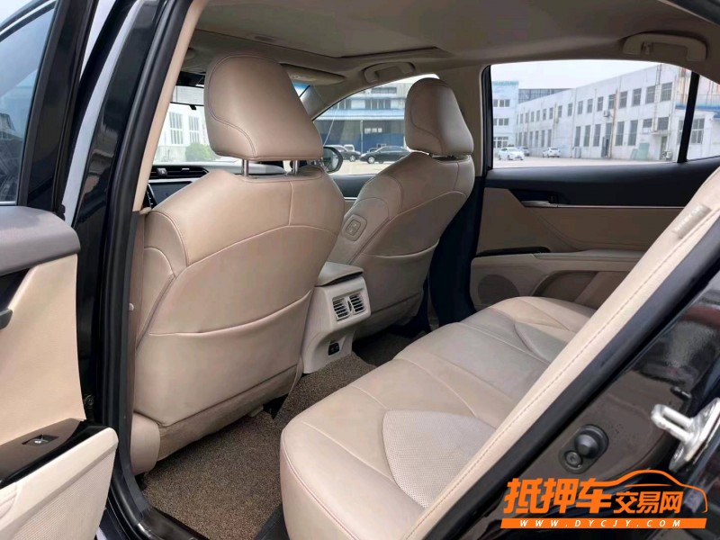 潍坊18年丰田凯美瑞7