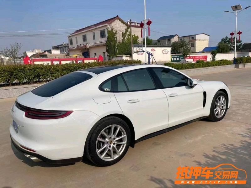安陽21年保時捷帕拉梅拉9