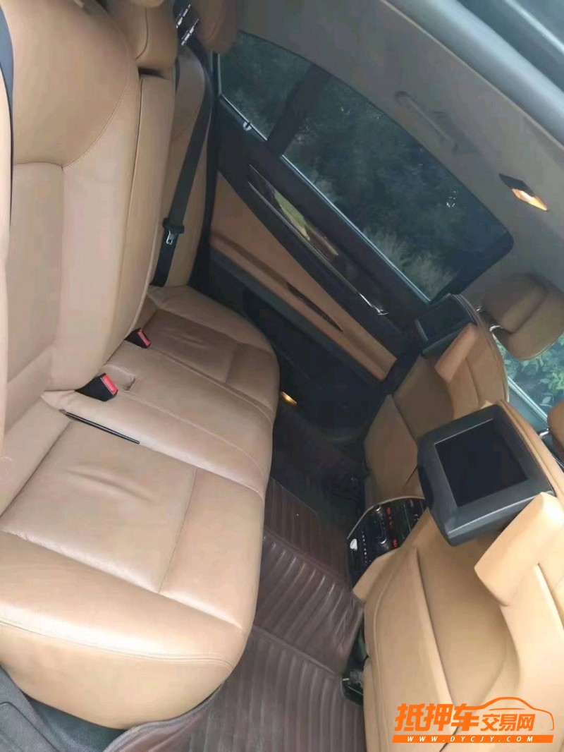 潍坊11年宝马7系4