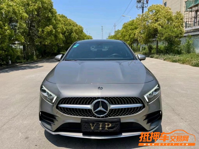 盐城19年奔驰A1
