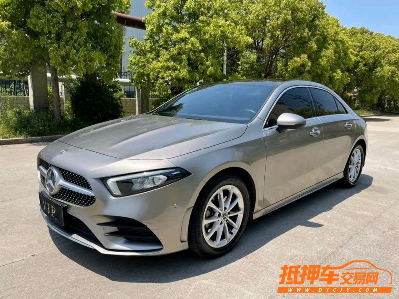 盐城19年奔驰A3