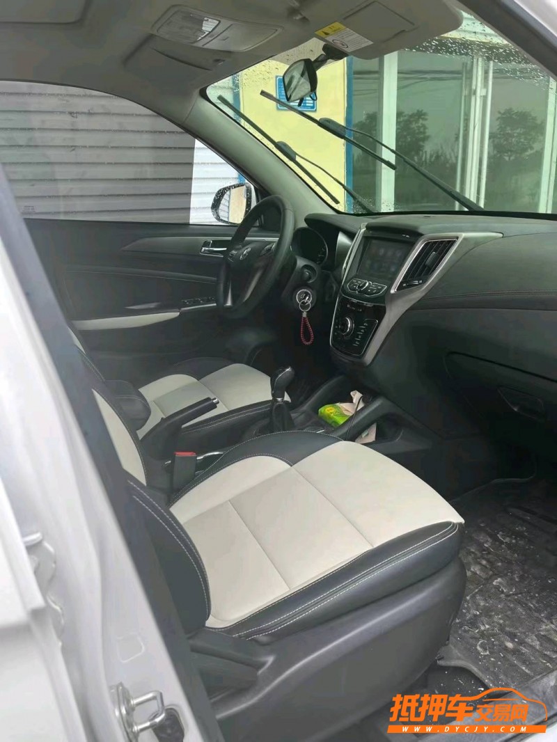 北京18年長安汽車CS359