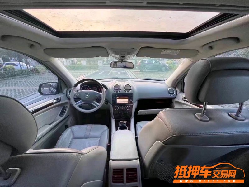 中山09年奔驰ML6