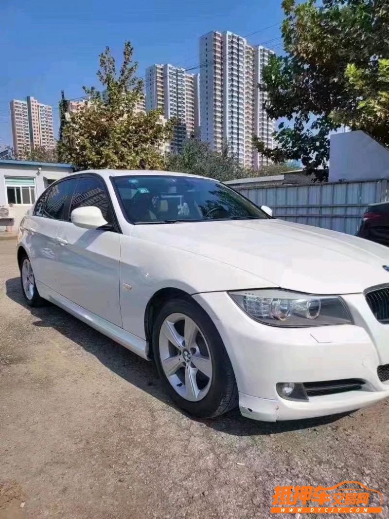 徐州13年宝马3系3