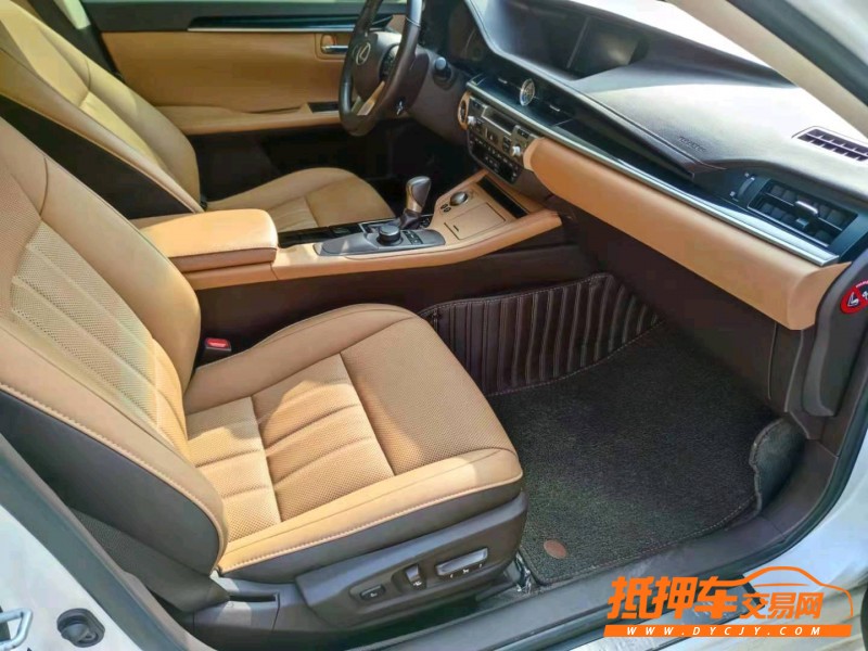 北京18年雷克萨斯ES7