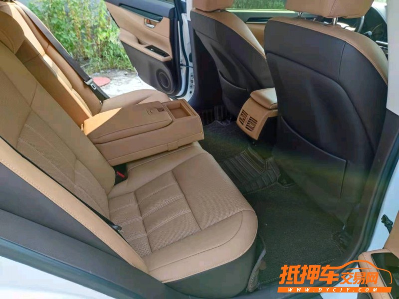 北京18年雷克萨斯ES2