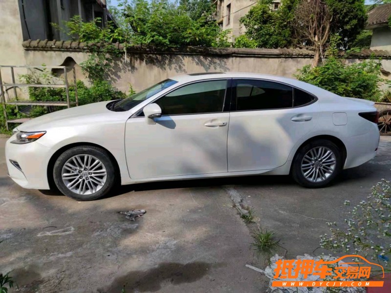 北京18年雷克萨斯ES1