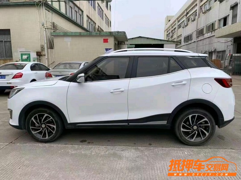 中山18年众泰T3003