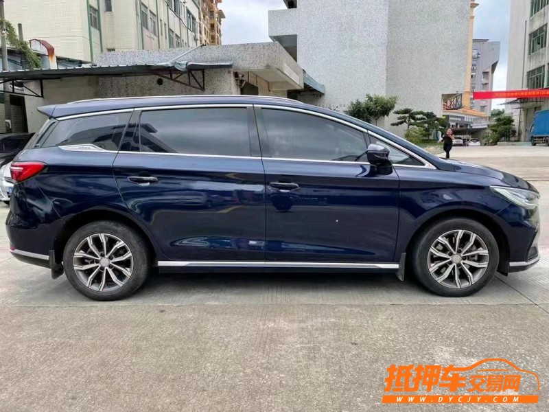 中山21年比亞迪宋2