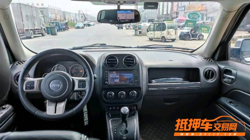 煙臺14年Jeep自由客5
