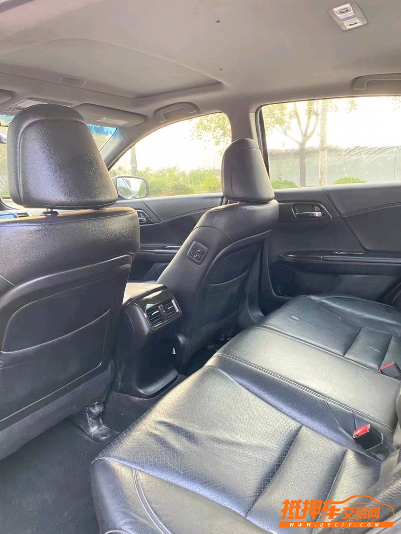 徐州14年本田雅阁5