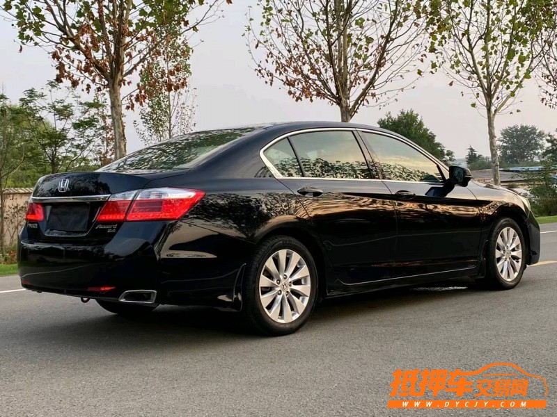 徐州14年本田雅阁7