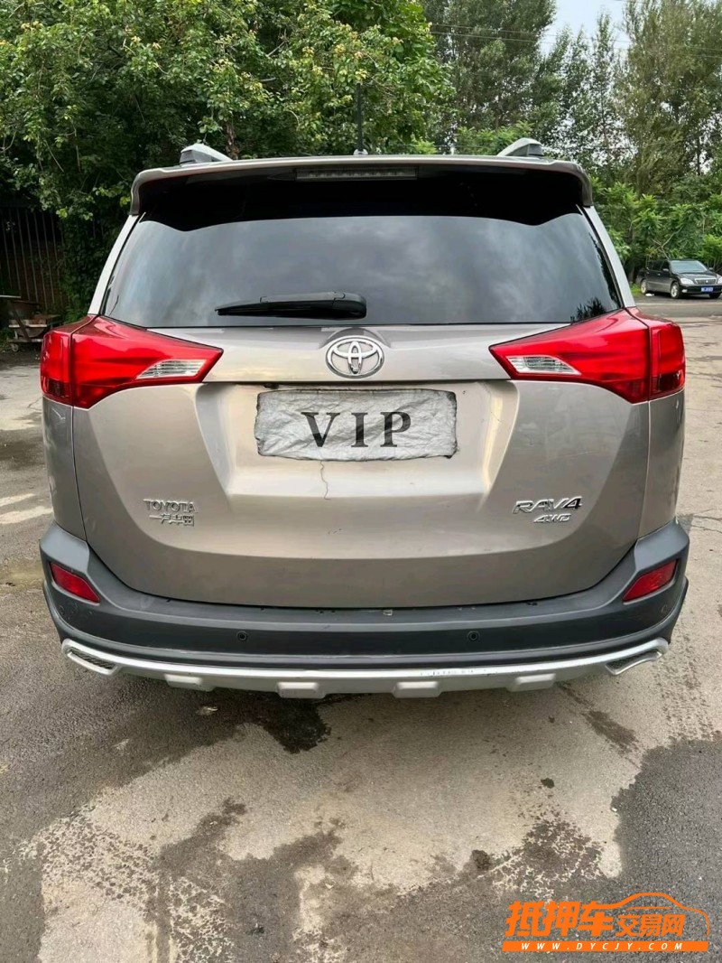 沈阳13年丰田RAV41
