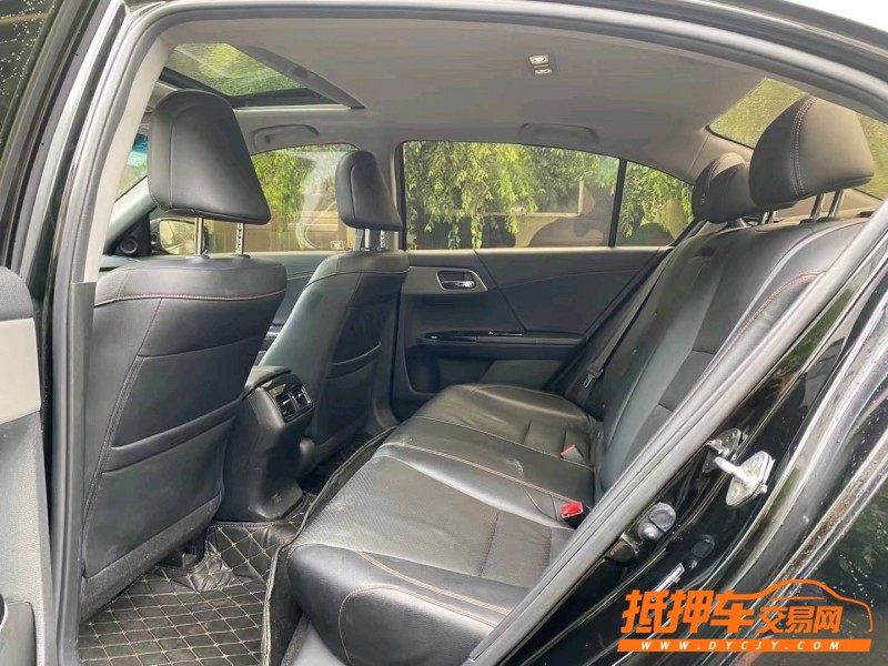 沈阳17年本田雅阁1