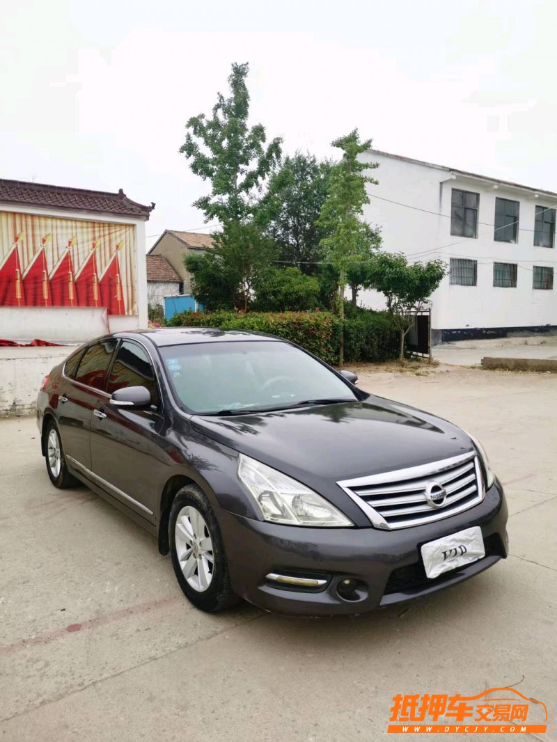 徐州12年日產天籟3