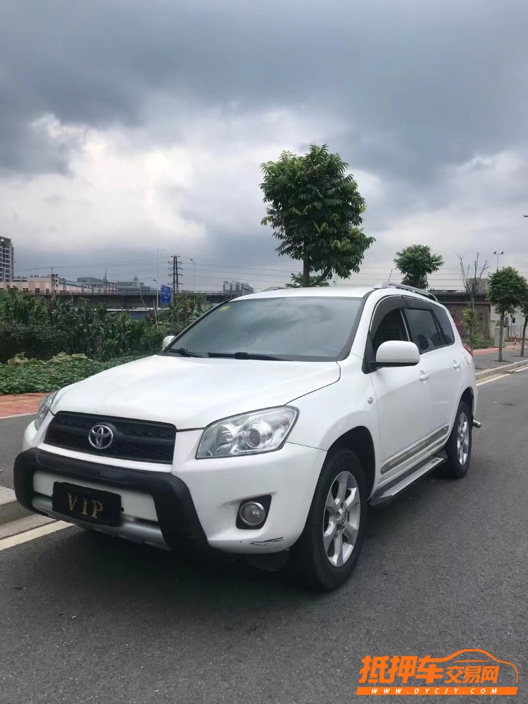 茂名13年豐田RAV41