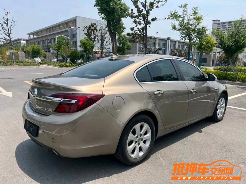 盐城17年别克君威6