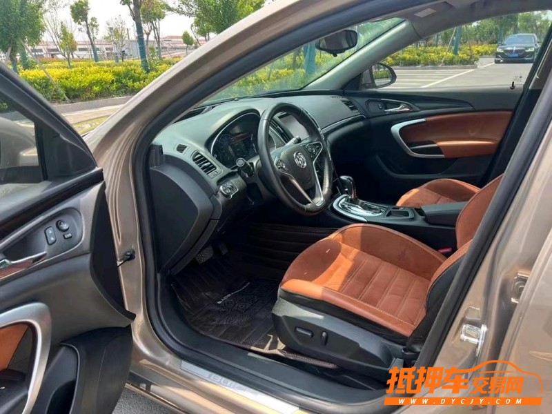 盐城17年别克君威3