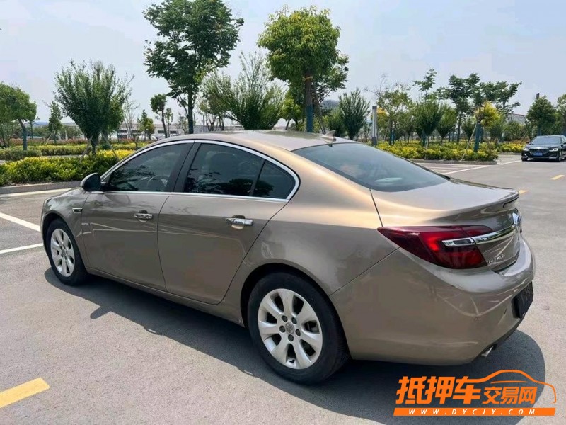 盐城17年别克君威2