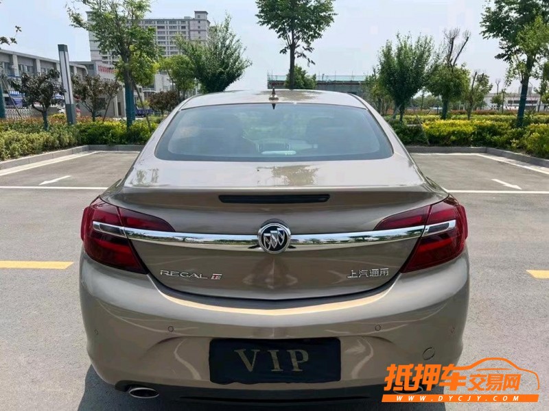 盐城17年别克君威1