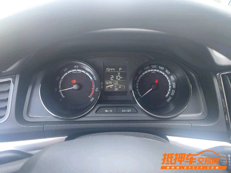 鶴崗20年斯柯達柯米克2