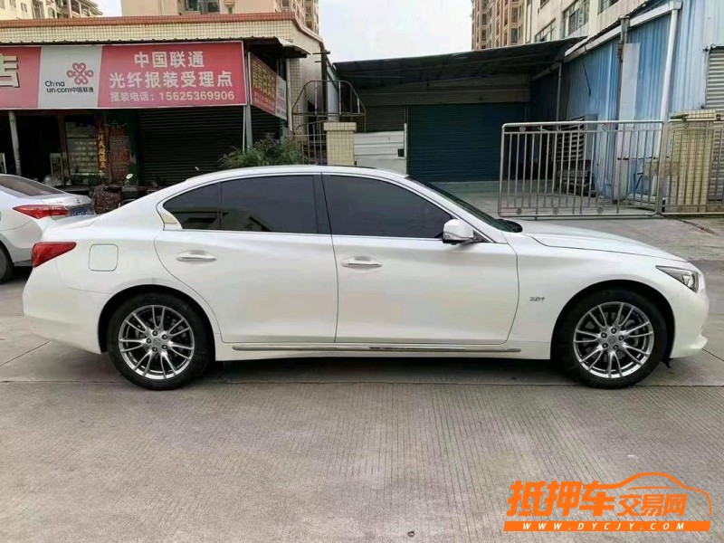 中山18年英菲尼迪Q50L2