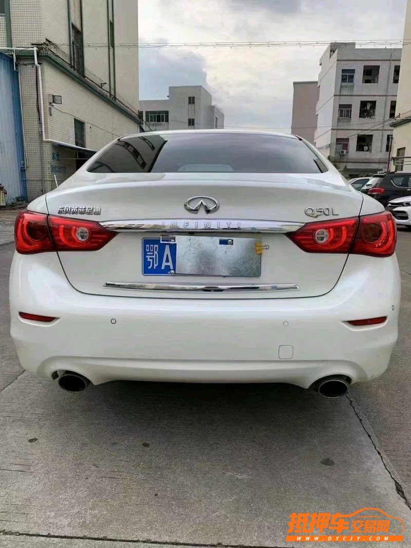 中山18年英菲尼迪Q50L4