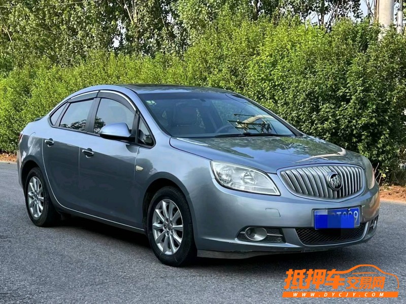 青岛12年别克英朗GT2