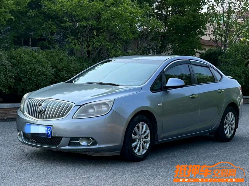 青岛12年别克英朗GT3