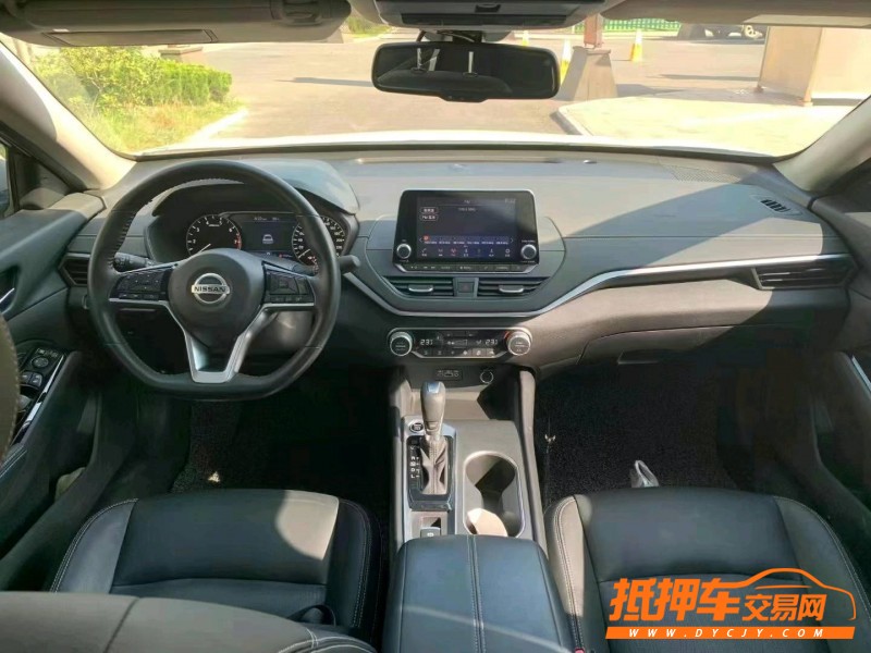 宜昌20年日產天籟8