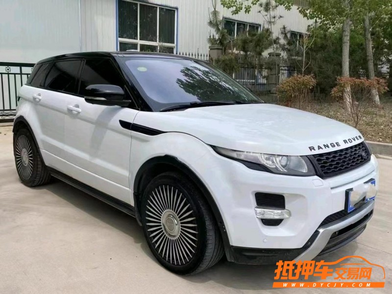 青岛13年路虎极光2