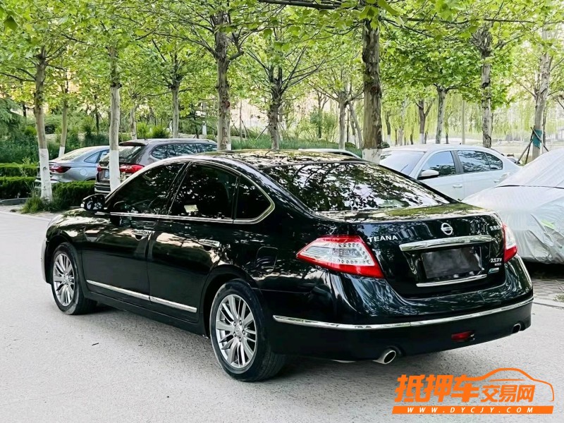 聊城15年日產天籟2