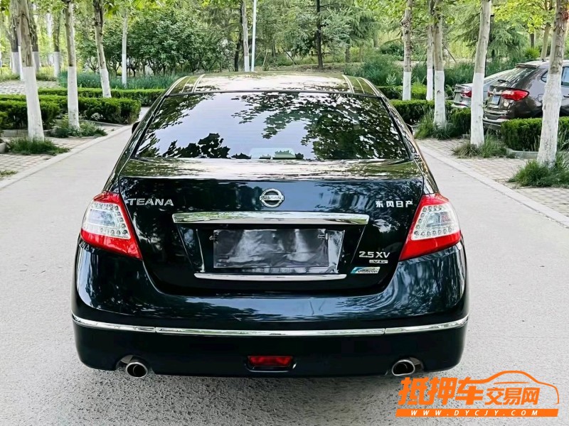 聊城15年日產天籟1