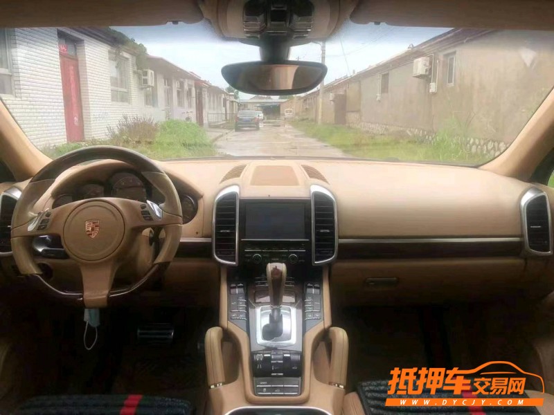 天津12年保時捷卡宴4