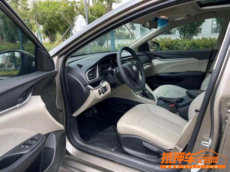 盐城20年别克英朗4