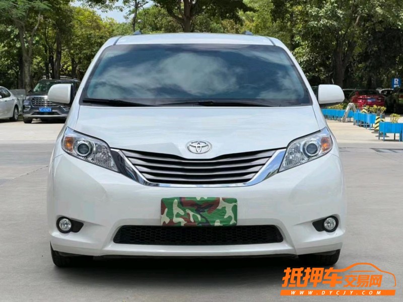 东莞17年丰田塞纳1