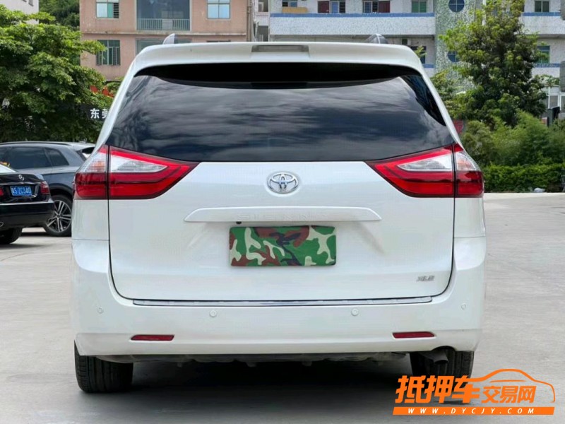 东莞17年丰田塞纳9