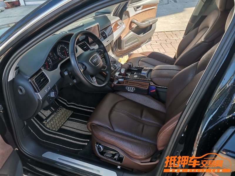 長春15年奧迪A8L8